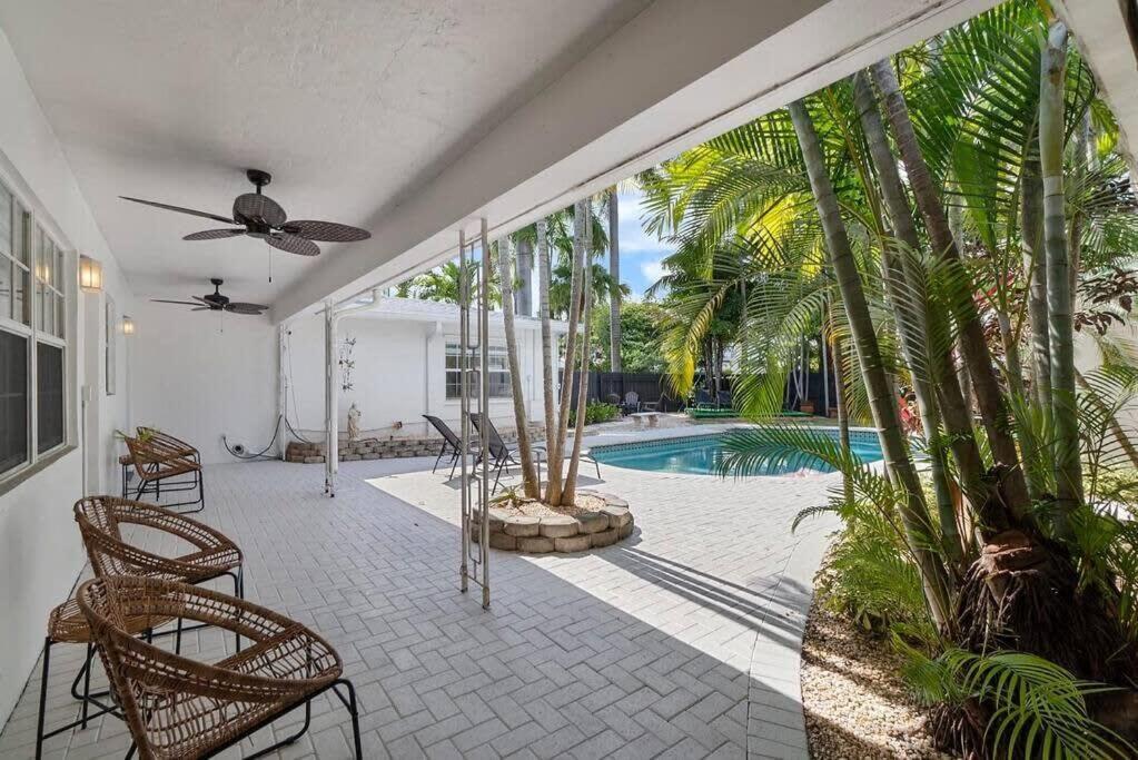Walk To Las Olas Banyan Room Palm Paradise Inn Fort Lauderdale Exterior foto