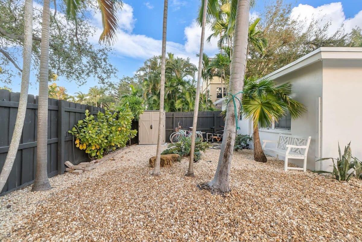 Walk To Las Olas Banyan Room Palm Paradise Inn Fort Lauderdale Exterior foto