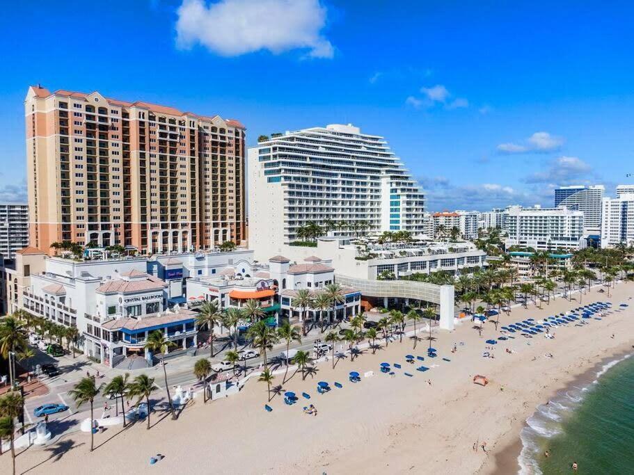Walk To Las Olas Banyan Room Palm Paradise Inn Fort Lauderdale Exterior foto