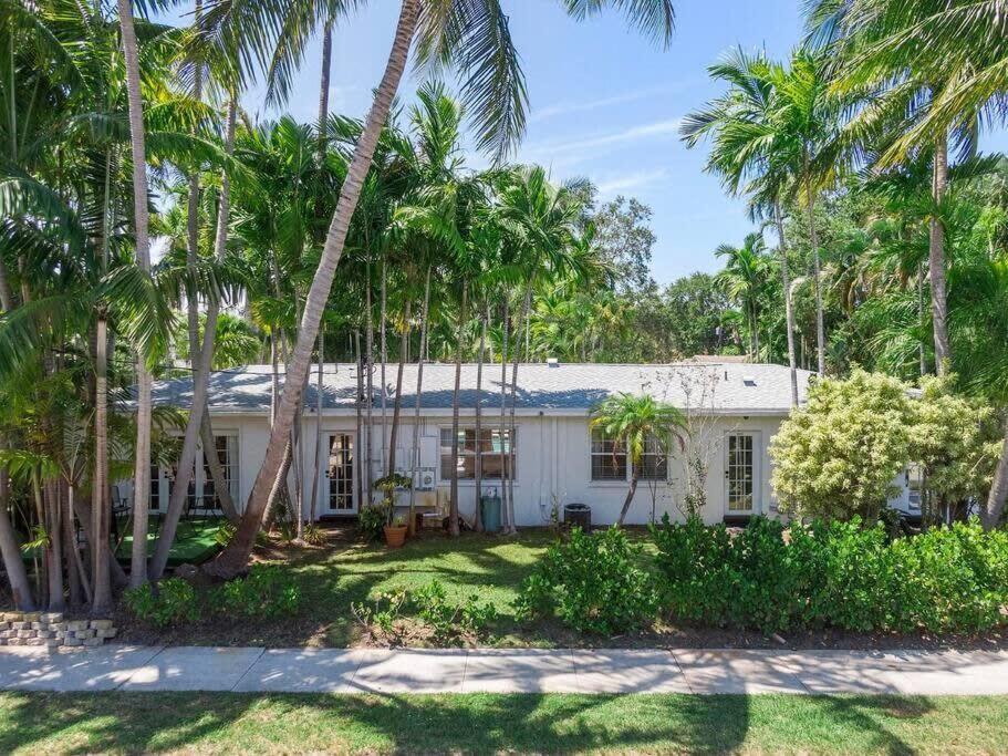 Walk To Las Olas Banyan Room Palm Paradise Inn Fort Lauderdale Exterior foto